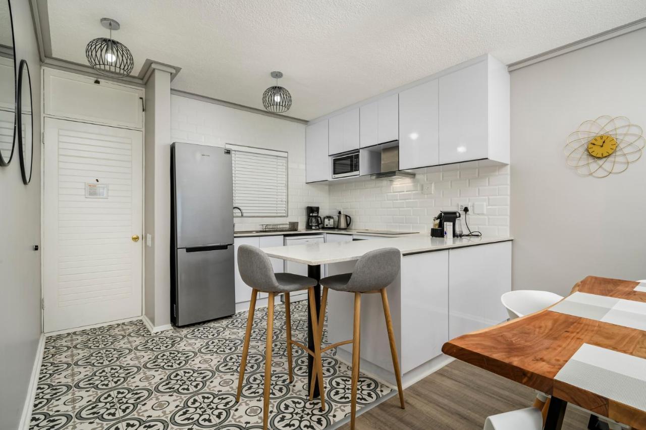 Brookes Hill Suites Luxury Apartment 124 Порт-Элизабет Экстерьер фото